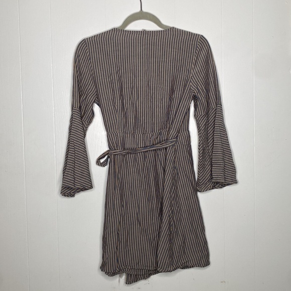 Ecote Women's Blue & Brown Striped Rayon Wrap Mini Dress Flare Sleeve size Small - Picture 6 of 8